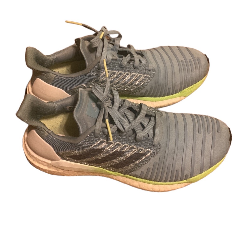 Adidas UltraBoost size 7.5